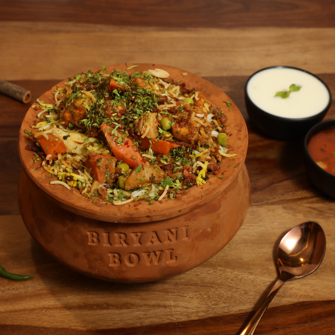 Veg Hyedrabadi Handi Dum Biryani